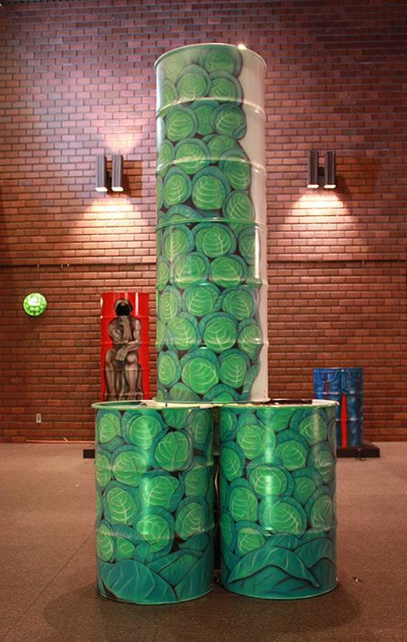 キャベツの絵のドラム缶