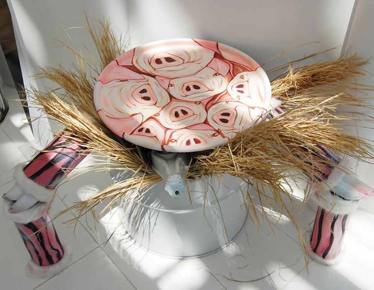 豚の描かれたドラムカンアート作品